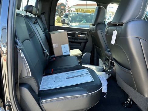 New 2026 RAM 2500 Laramie AWD/4WD image 11