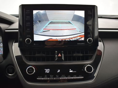 Used 2022 Toyota Corolla Cross LE image 16