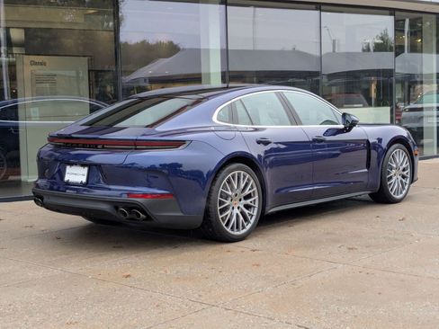 New 2026 Porsche Panamera image 9