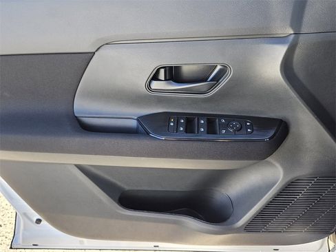 New 2026 Nissan Kicks S image 25