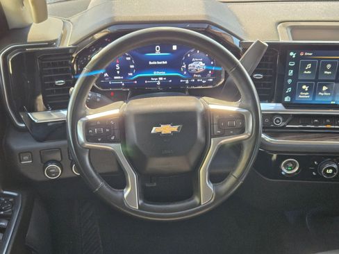 Used 2023 Chevrolet Silverado 1500 LT image 21