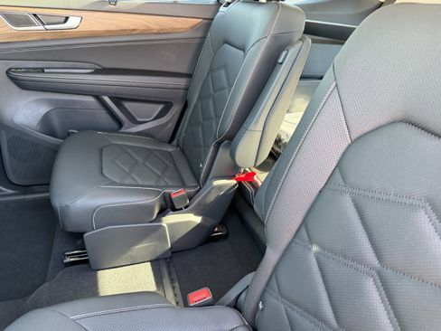 New 2026 Volkswagen Atlas SE image 15