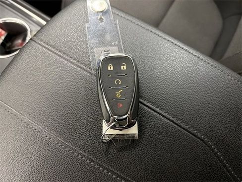 Certified 2023 Chevrolet Traverse LT image 30