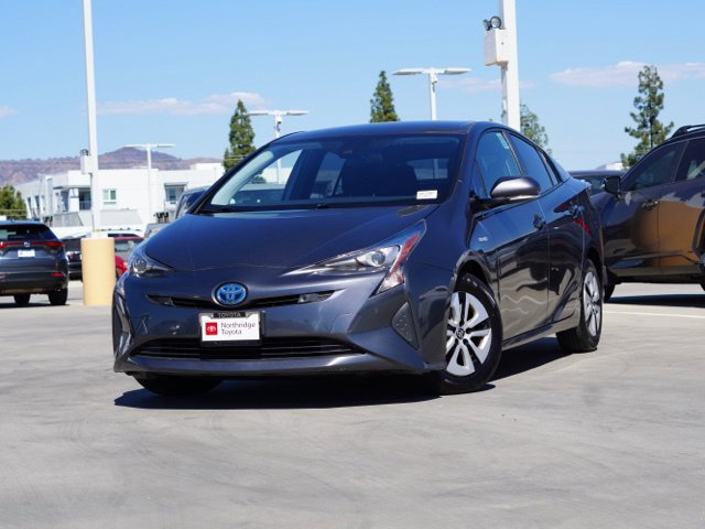 Used 2018 Toyota Prius Two w/ Prius Two Safety Plus Package FWD image 4