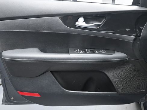 Used 2023 Kia Forte GT-Line w/ GT-Line Premium Package image 20