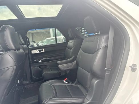 Used 2023 Ford Explorer ST w/ Equipment Group 401A AWD/4WD image 8