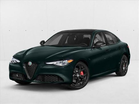 Used 2021 Alfa Romeo Giulia Ti w/ Premium Package image 1