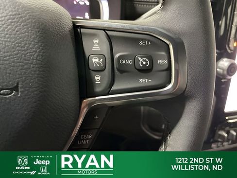 New 2026 RAM 2500 Laramie AWD/4WD image 30