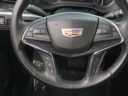 Used 2023 Cadillac XT5 Premium Luxury image 10