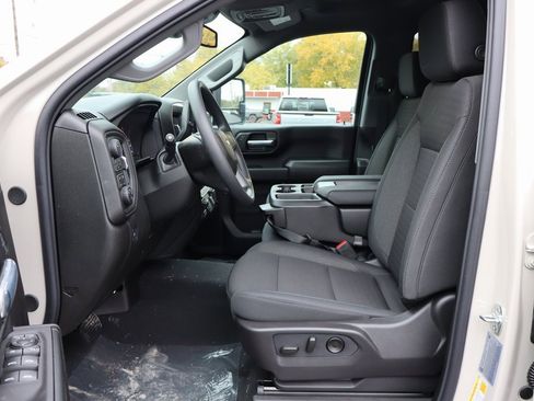 New 2026 Chevrolet Silverado 2500 Custom w/ Custom Value Package image 4