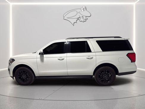 Used 2024 Ford Expedition Max XLT AWD/4WD image 2