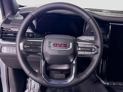 Used 2026 GMC Acadia Elevation AWD/4WD image 12