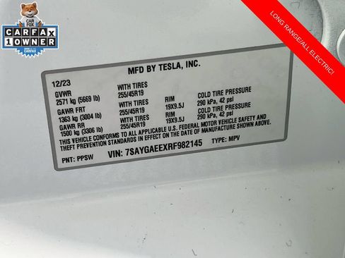 Used 2024 Tesla Model Y Long Range AWD/4WD image 35