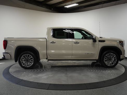New 2026 GMC Sierra 1500 Denali Ultimate AWD/4WD image 10