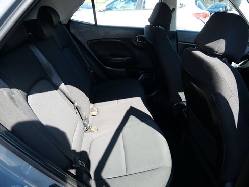Used 2020 Hyundai Venue SE FWD image 27