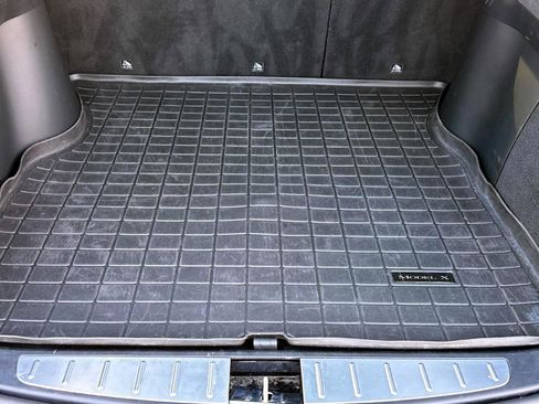 Used 2017 Tesla Model X 75D image 11