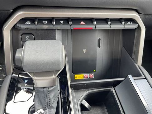 New 2026 Toyota Tundra Platinum AWD/4WD image 22