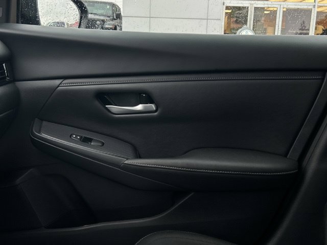 Used 2025 Nissan Sentra SV FWD image 34