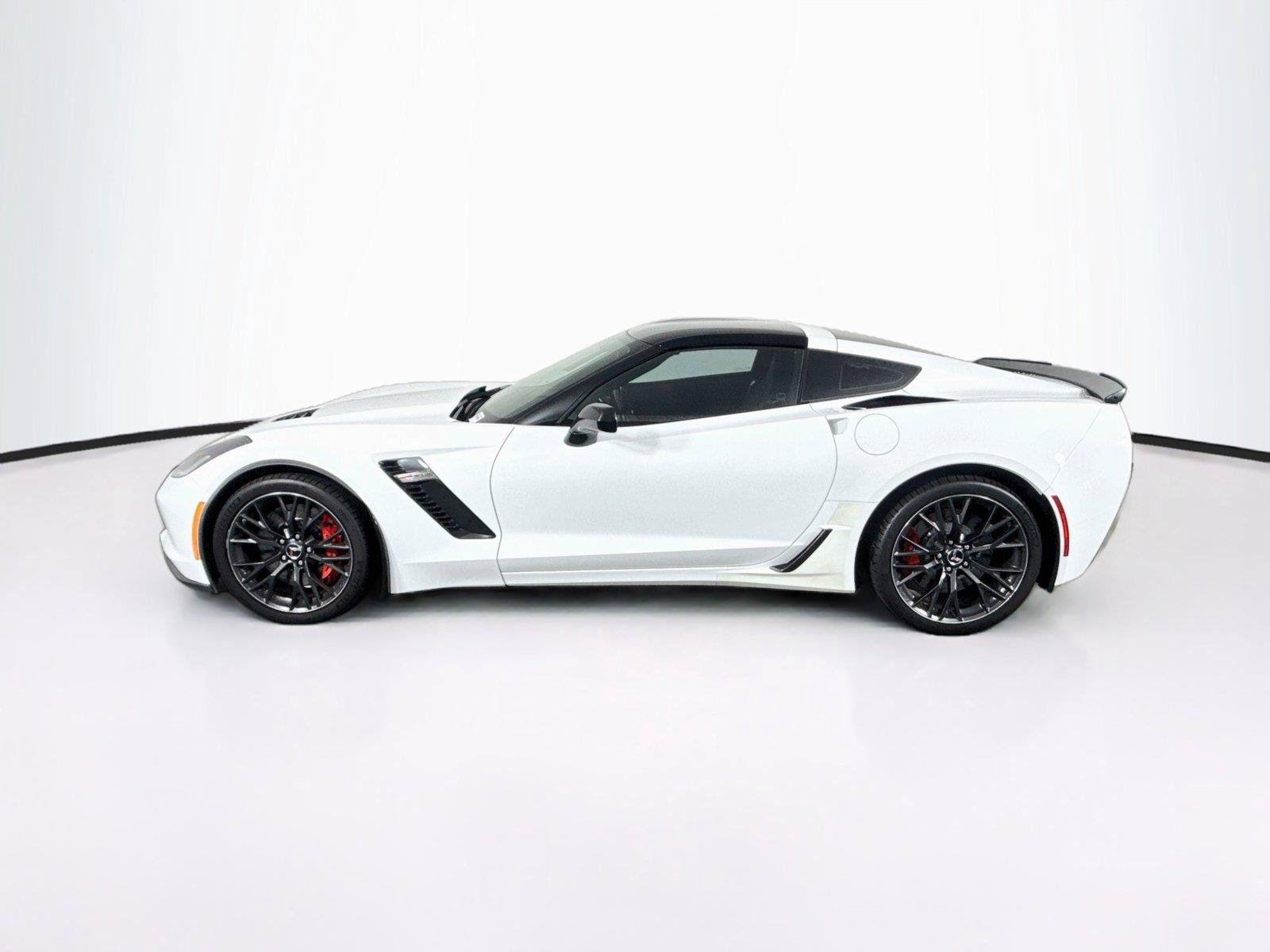 Used 2016 Chevrolet Corvette Z06 w/ 2LZ Preferred Equipment Group RWD image 14
