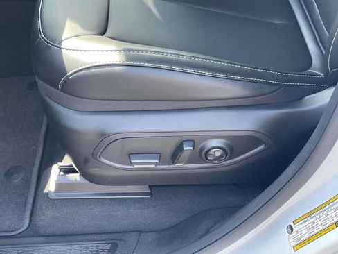 New 2025 Jeep Grand Cherokee L Limited w/ Black Appearance Package image 27