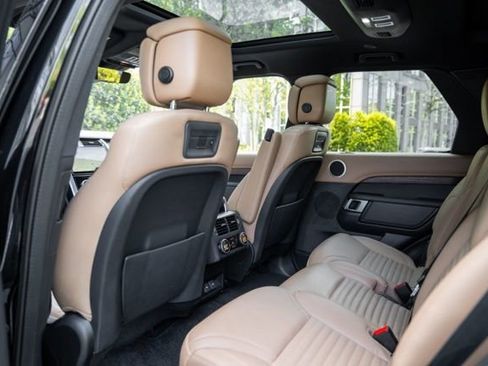 Used 2023 Land Rover Discovery HSE R-Dynamic AWD/4WD image 49
