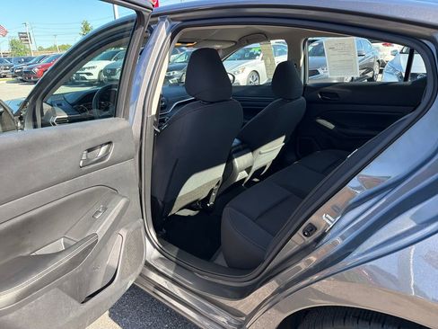 Used 2024 Nissan Altima 2.5 SV FWD image 18