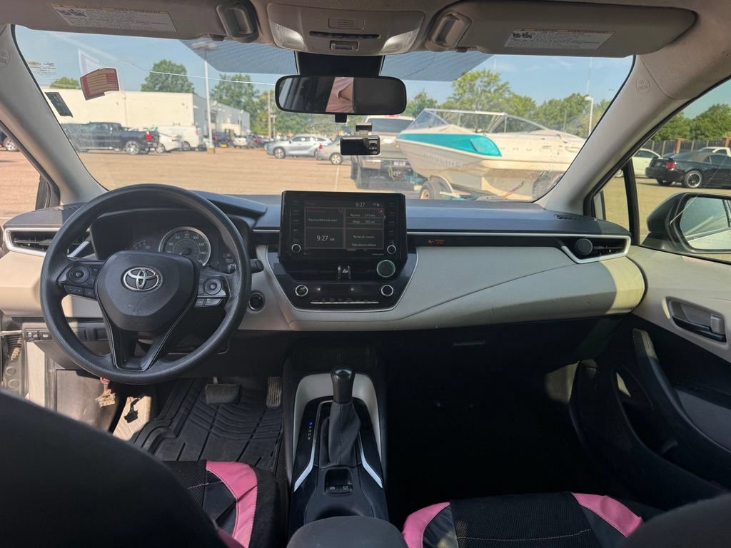 Used 2022 Toyota Corolla LE w/ LE Convenience Package FWD image 13