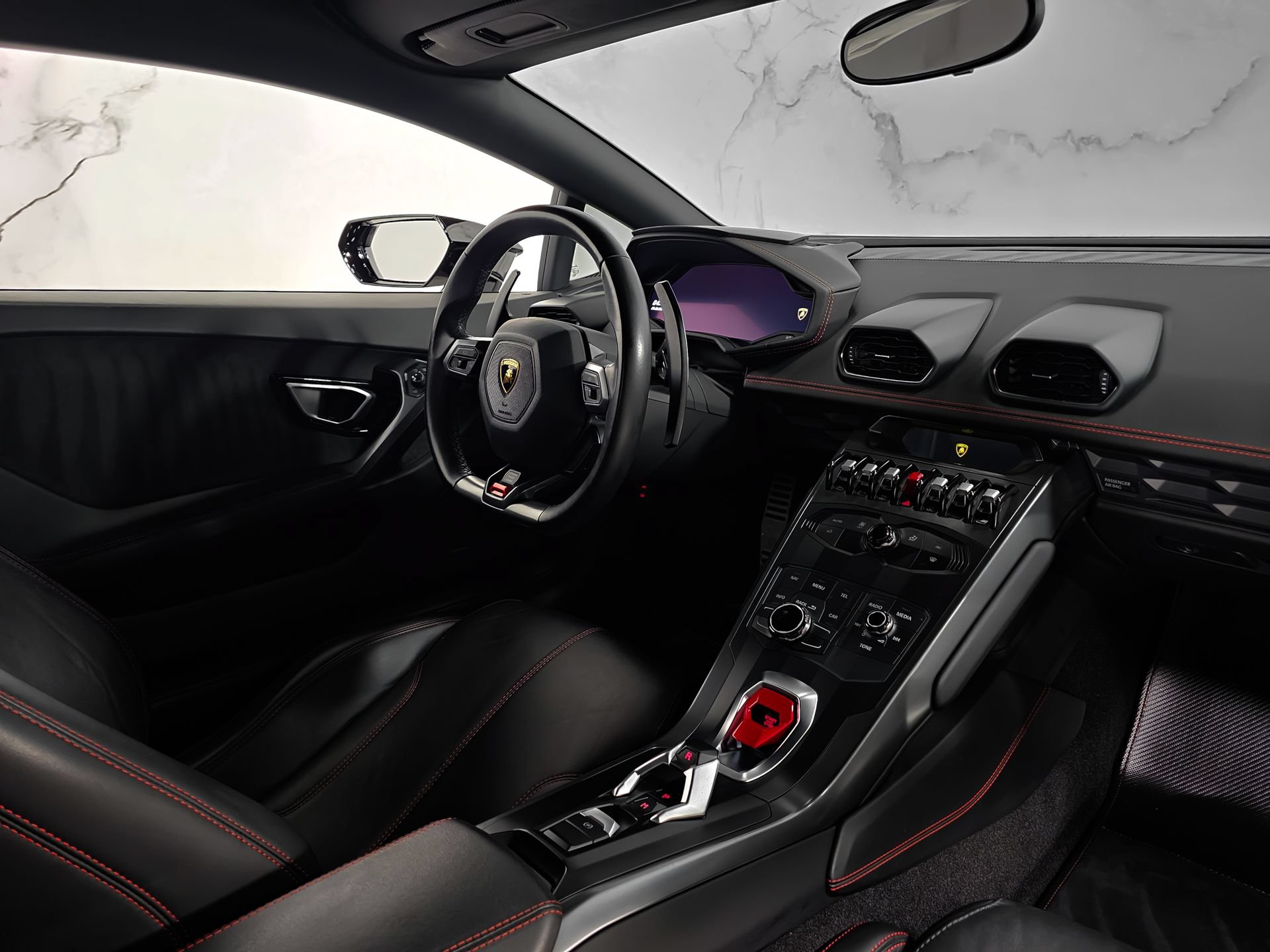 Used 2016 Lamborghini Huracan LP 580-2 RWD image 29