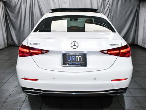 Used 2025 Mercedes-Benz C 300 4MATIC Sedan image 5