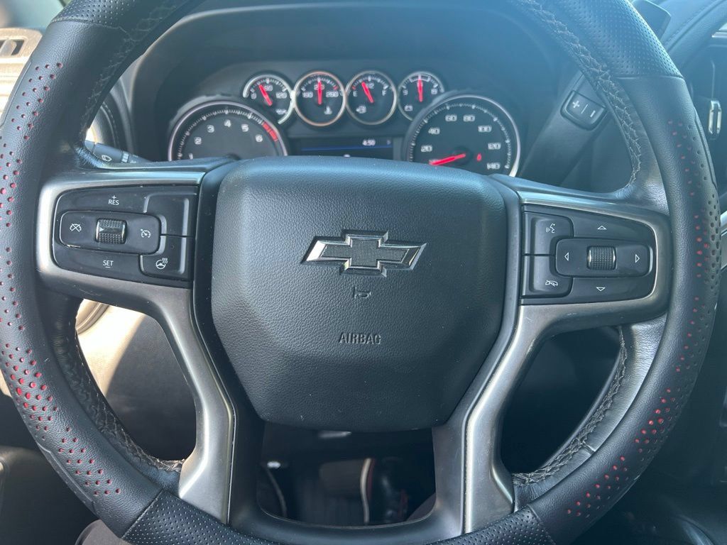 Used 2021 Chevrolet Silverado 1500 LT Trail Boss w/ Bed Protection Package AWD/4WD image 17