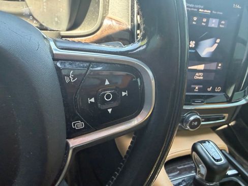 Used 2018 Volvo S90 T6 Momentum AWD/4WD image 10