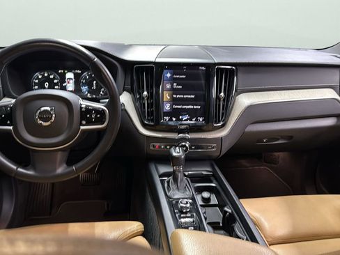 Used 2018 Volvo XC60 T6 Inscription w/ Convenience Package image 22