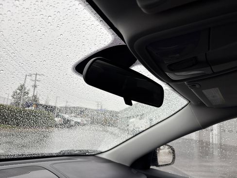 Used 2019 Jeep Cherokee Latitude w/ Popular Appearance Group image 27