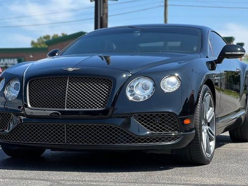 Used 2016 Bentley Continental GT image 13