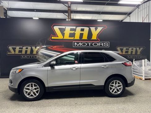 Used 2022 Ford Edge SEL AWD/4WD image 3