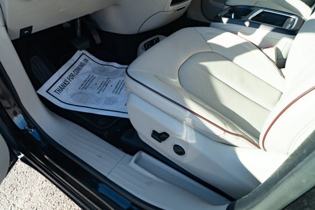 Used 2020 Chrysler Pacifica Limited FWD image 27