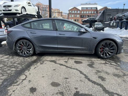 Used 2022 Tesla Model 3 Performance image 8