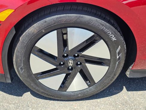 Certified 2023 Hyundai Ioniq 6 SEL RWD image 9
