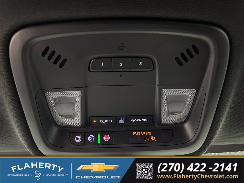 Used 2023 Chevrolet Traverse LT FWD image 34