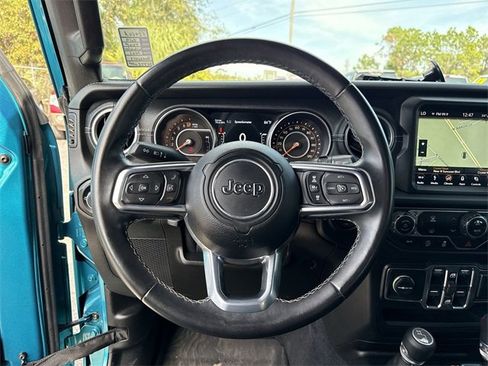 Used 2019 Jeep Wrangler Unlimited Sahara image 36