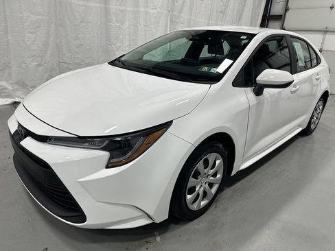 Used 2026 Toyota Corolla LE FWD image 3