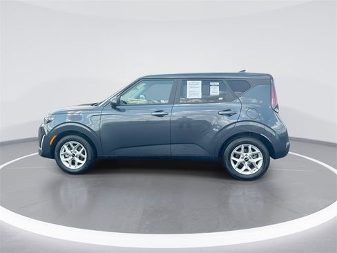 Used 2025 Kia Soul LX w/ LX Technology Package image 5