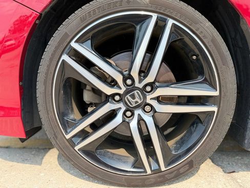 Used 2016 Honda Accord Sport image 9
