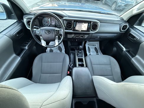 Used 2019 Toyota Tacoma SR5 image 3