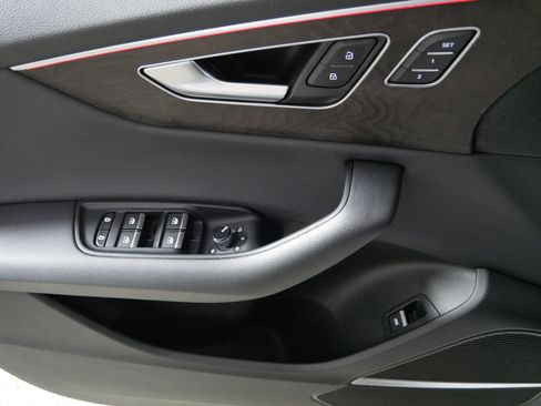 Used 2019 Audi Q8 Premium Plus image 19