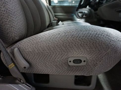 Used 1997 GMC Sierra 1500 4x4 Regular Cab w/ Marketing Option Pkg 3 image 92