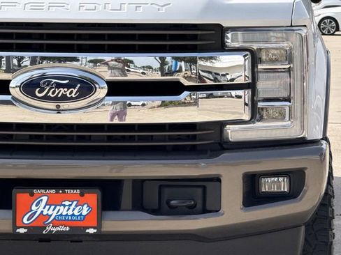 Used 2019 Ford F250 King Ranch w/ King Ranch Ultimate Package AWD/4WD image 9