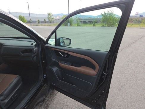 Used 2026 Subaru Forester Touring AWD/4WD image 19