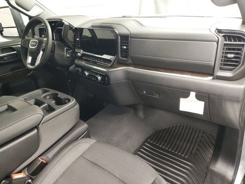 New 2026 GMC Sierra 2500 SLE w/ SLE Convenience Package AWD/4WD image 8