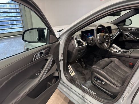 Used 2026 BMW X6 M60i image 15